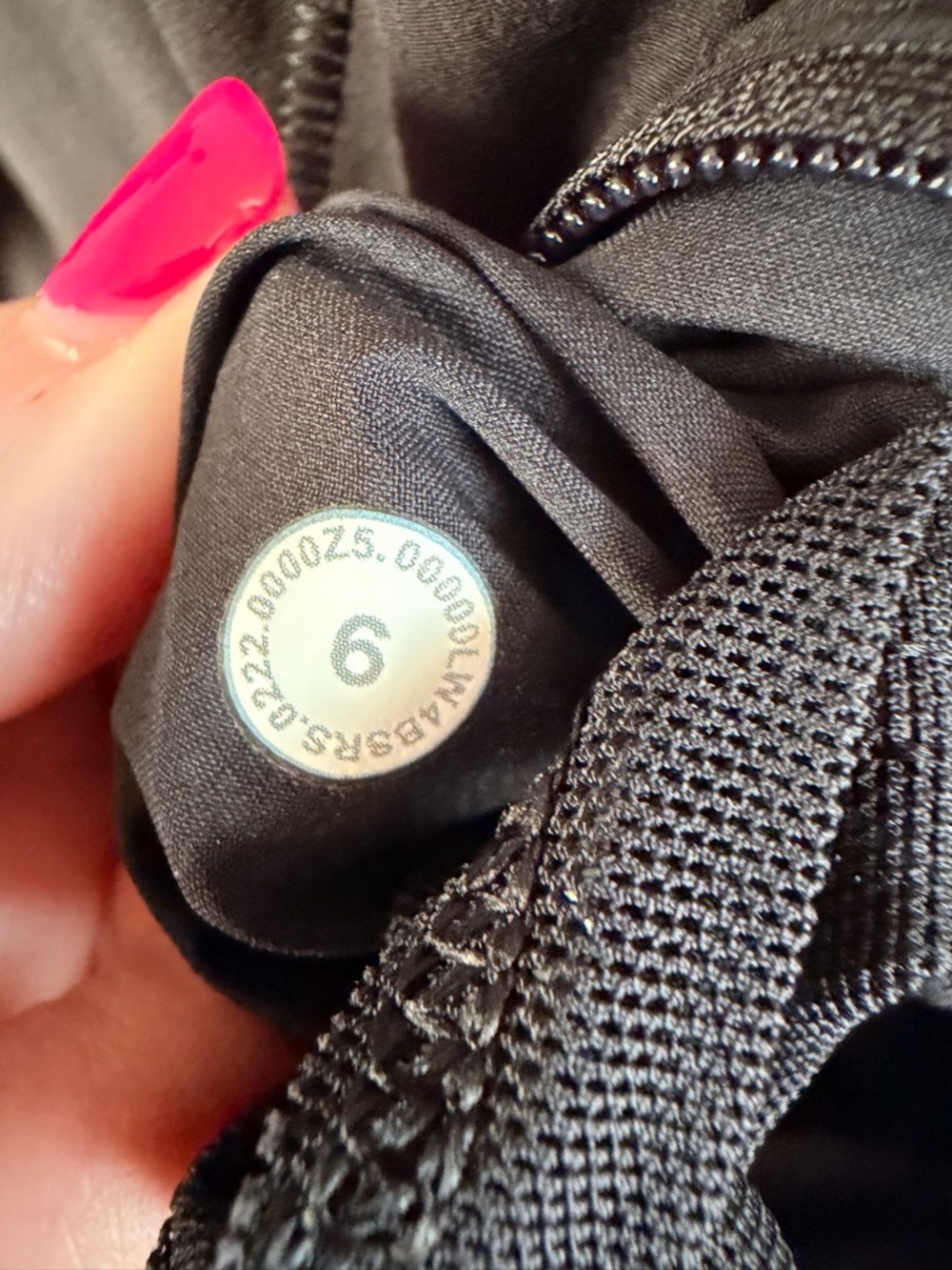 Lululemon stretchy Mist hooded Windbreaker Black water repellent size 6 women's - Picture 13 of 15